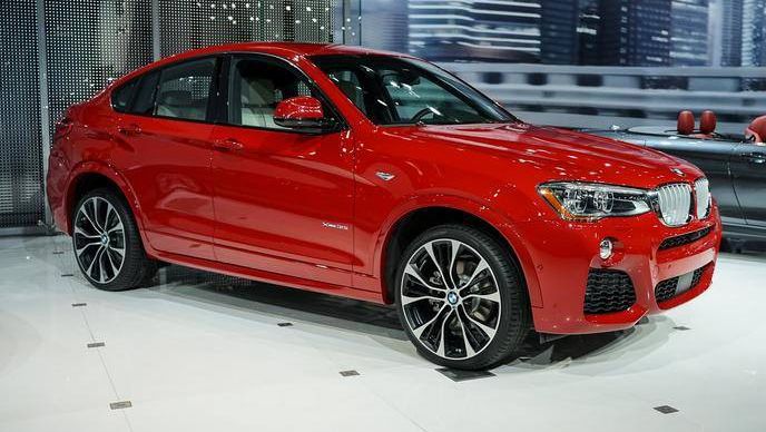 Târgul ANAF pentru sfârşitul lunii august. Incredibil! Poți lua un BMW cu numai...