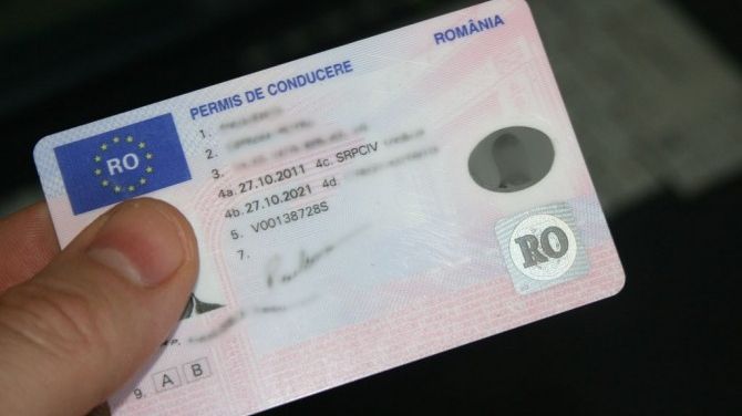 Taxă de susținere a examenului auto, solicitată de Arhiepiscopie. Unde se întâmplă acest lucru?