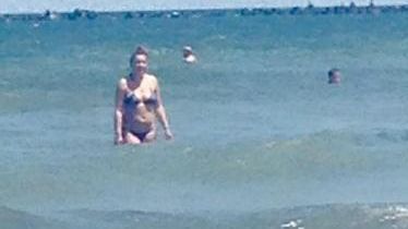 Cum a intrat în apă o femeie la Mamaia. Turiștii de pe plajă au rămas mască