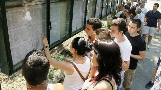 Rezultate BAC 2017 toamnă CONSTANŢA. Scrie numele AICI şi află ce notă ai luat