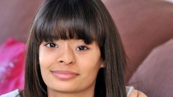 A crezut că îi lăcrimează ochiul din cauza machiajului. Când a mers la medic a avut un șoc