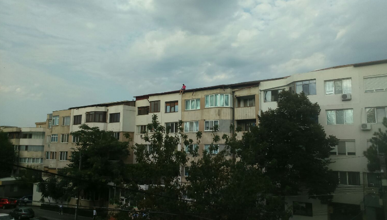 Tentativă de suicid, în capitală! Poliția a intervenit de urgență 