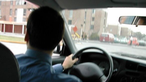 FOTO. Şi-a parcat maşina, iar când s-a întors a avut un şoc. Poliţia a închis zona 