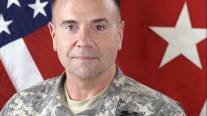 Iohannis a decorat un general american. Comandatul US Army a primit Ordinul "Serviciul Credincios"