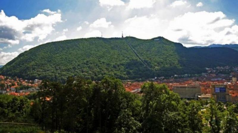 A fost identificat cadavrul găsit marți seara pe Muntele Tâmpa. Gestul făcut de familia sa