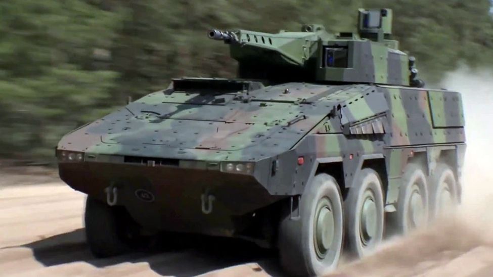 Ministrul Economiei: Memorandum pentru un producerea unui transportor blindat 8X8, în România