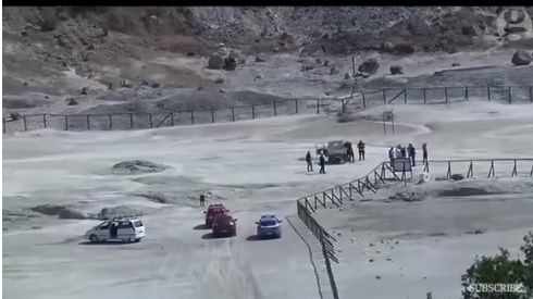Caz fără precedent. O familie a căzut într-un crater vulcanic în Italia. Toți au murit