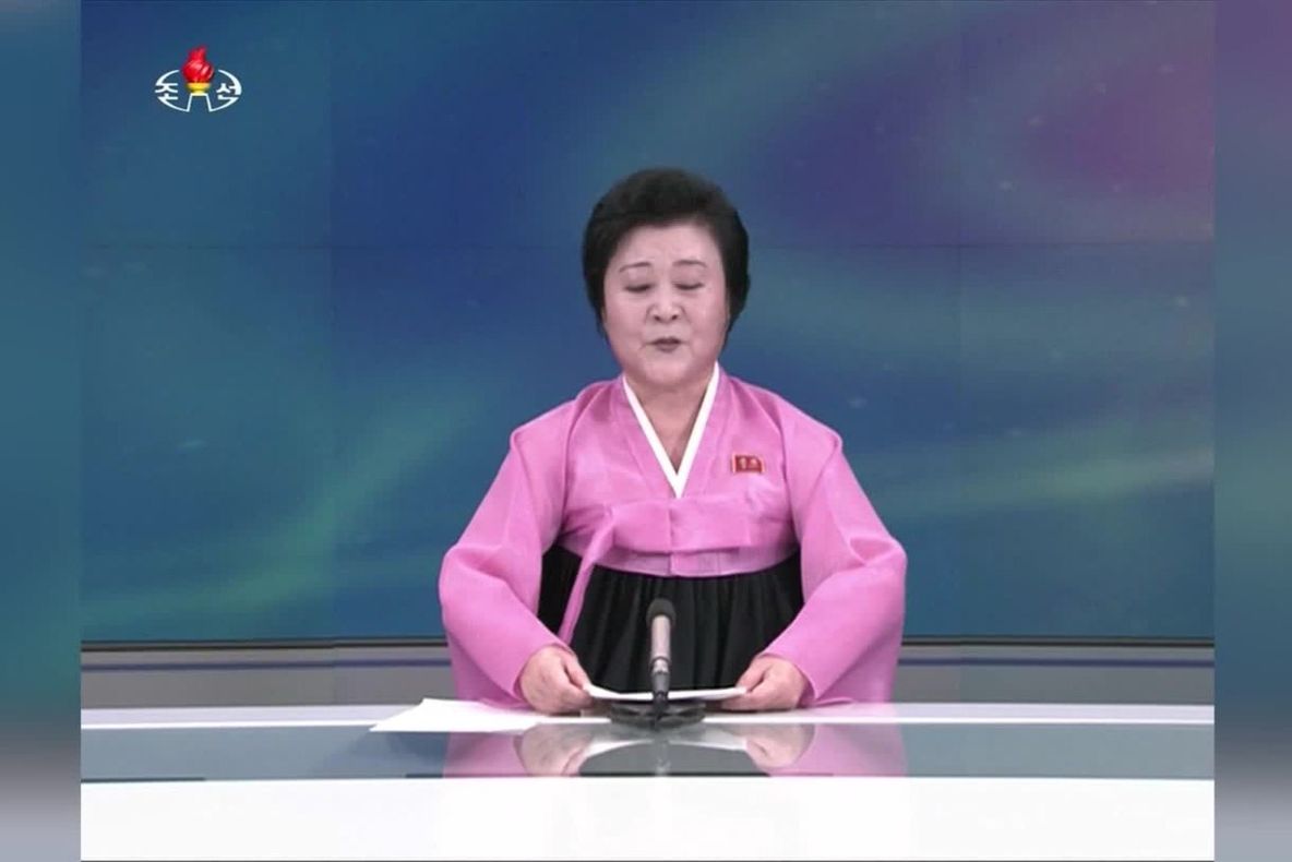 Faceți cunoștință cu doamna în roz care va anunța sfârșitul lumii