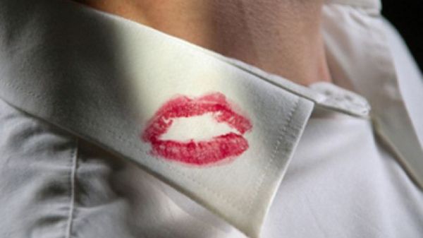 Răzbunarea cruntă a unei soții înșelate! Ce a găsit bărbatul în fața casei