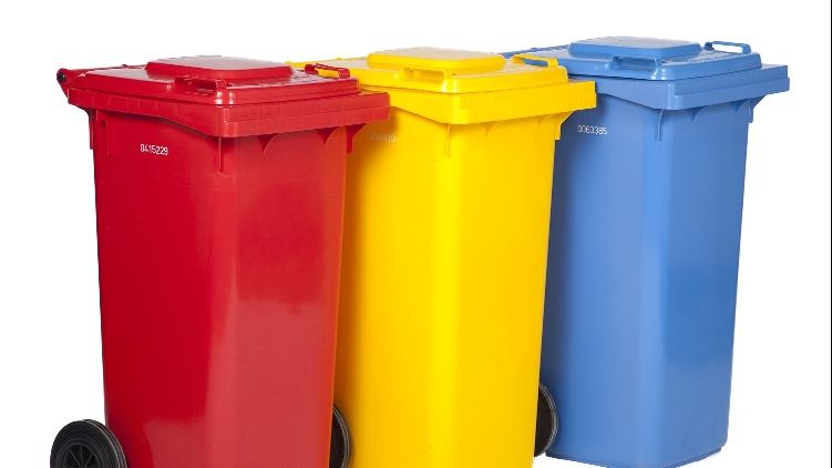 UNIC în România: oraşul în care toate pubelele vor avea CIPURI - plăteşti cât arunci