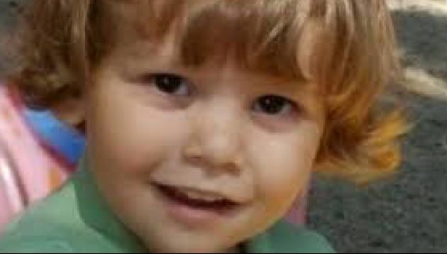 Mister la mormântul lui Ionuț Anghel, copilul omorât de maidanezi în urmă cu 4 ani. A dispărut...