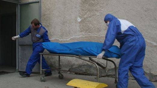 O profesoară din Iași s-a sinucis. S-a aruncat în gol de la etaj. Descoperirea șoc a polițiștilor