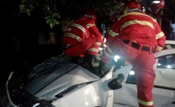 Căruță spulberată de o mașină. Un mort și patru răniți, între care și o fetiță de 4 ani