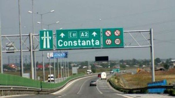 Incendiu pe Autostrada Soarelui. Traficul rutier este oprit pe sensul de mers Constanţa – Bucureşti