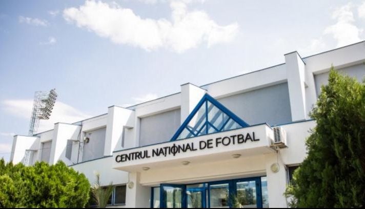 Furtuna de miercuri seară a produs pagube la hotelul naţionalei de la Mogoşoaia: a căzut tavanul