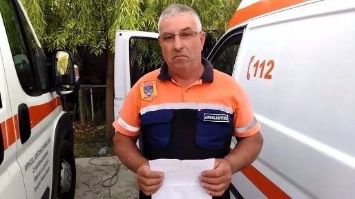 Ambulanțier, amendat pentru braconaj, dupa ce a lovit un porc mistreț în timpul programului