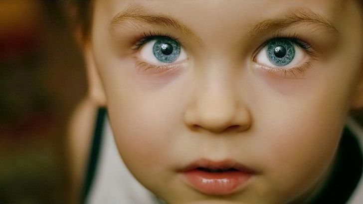 Copiii-indigo sperie întreaga lume. Teoria uluitoare a noii rase umane cu puteri paranormale