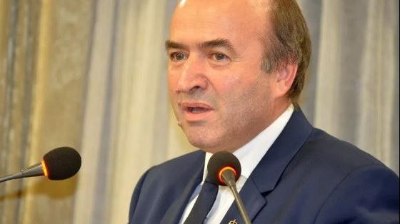 Ministrul Justiției: Calitatea hranei pentru deținuți va crește