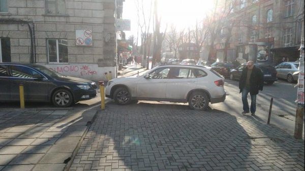 Ce a pățit un român care a parcat neregulamentar în Olanda