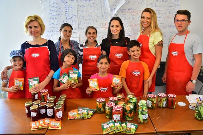 Bunătăți pentru cămară și noi deprinderi de viață pentru copiii din ”SOS Satele Copiilor” (P)