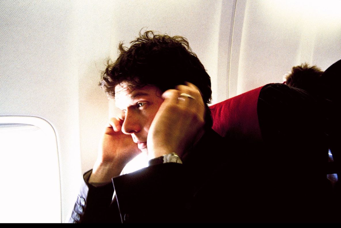 De ce NU e bine să adormi înainte ca avionul să decoleze. Poate duce la probleme grave de sănătate!