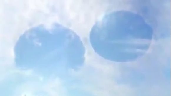 S-a uitat pe cer și a rămas ȘOCAT: ”Sunt extratereștri!”