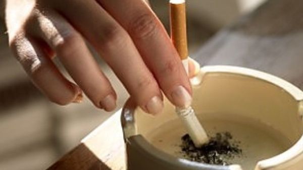 Noi reguli pentru fumători 