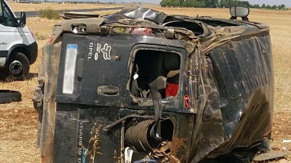 Români plecați la muncă în Spania, răniți într-un grav accident rutier. O tânără gravidă a murit