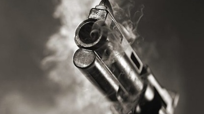 Scene şocante pe stadion: un fotbalist a fost împuşcat în cap