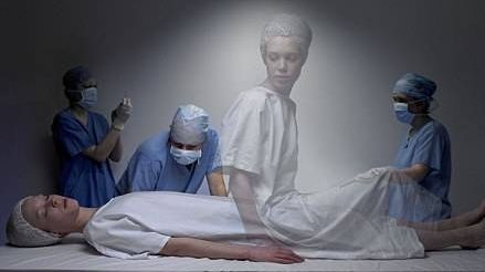Mărturiile șocante ale persoanelor care și-au revenit din moarte clinică. Ce se întâmplă