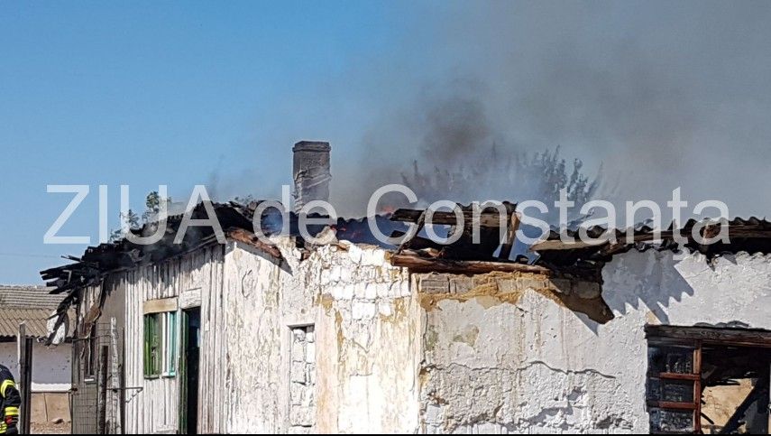Incendiu în Medgidia. O casă în care se aflau COPII, mistuită de flăcări