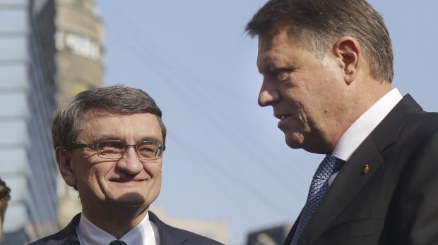 Iohannis "bate șaua să priceapă iapa". Ce mesaj i-a transmis lui Victor Ciorbea