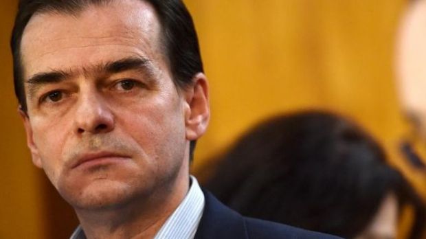 Orban către Tudose: Unde să îşi ţină românii banii, Terente? Să îi ţină sub saltea, la ciorap?