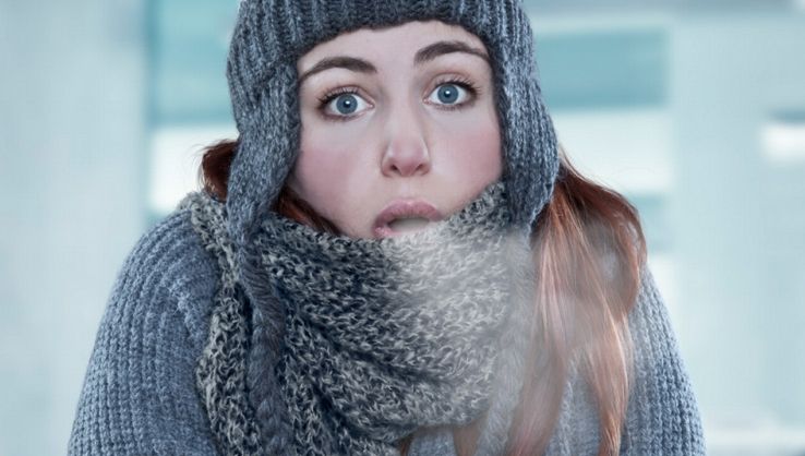 Adevărul despre "frigul care ţi-a intrat în oase": Ce boală ascunde de fapt această expresie