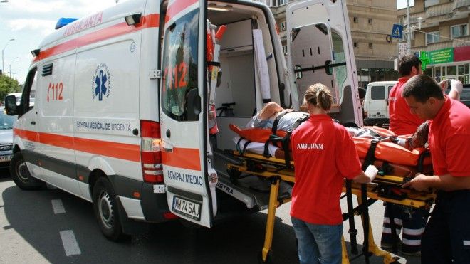 Dosarul CNAS. Dispoziţie: Pacienţii imobilizaţi pe tărgi sau scaune, fără prioritate la rând