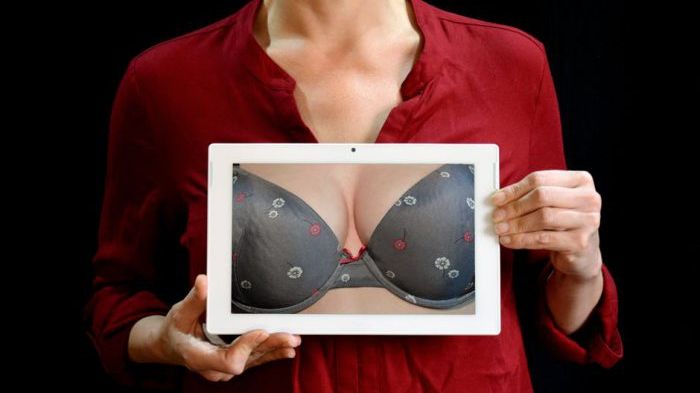 Diferența dintre un nodul la sân canceros și unul necanceros se simte la palpare