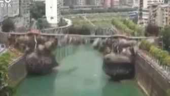 VIDEO. Pod demolat într-o secundă