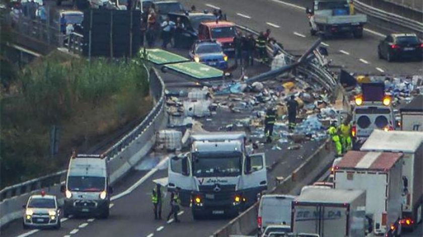 Cum a reușit un român să blocheze o autostradă din Italia timp de 12 ore