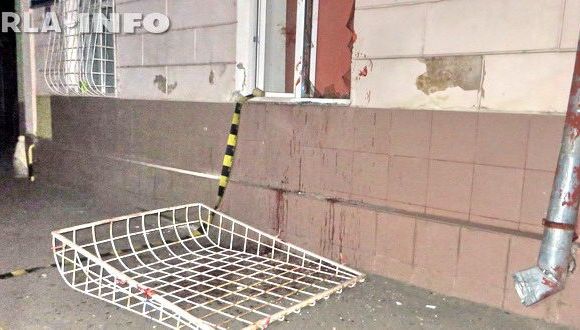 Scandal la spital! Un bărbat a spart un geam și a rupt grilajul pentru a intra după orele de program