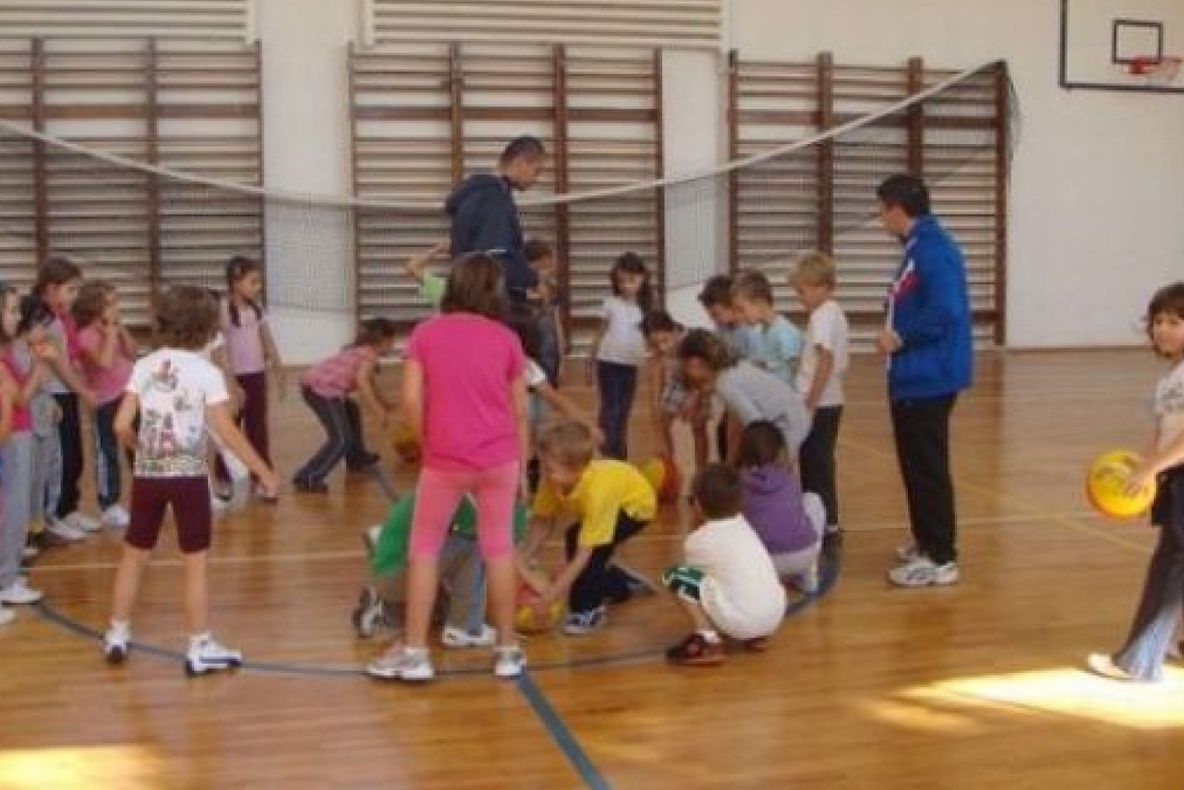  Moarte suspectă a unui elev în timpul OREI DE SPORT