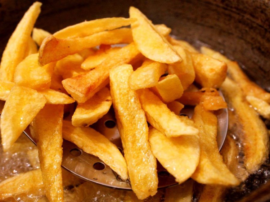 Iată de ce uleiul se foloseşte o singură dată la prăjit