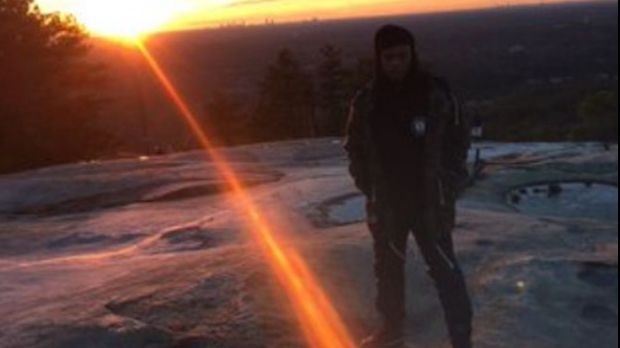 Un cunoscut cântăreț american vrea să demonstreze că Pământul e plat