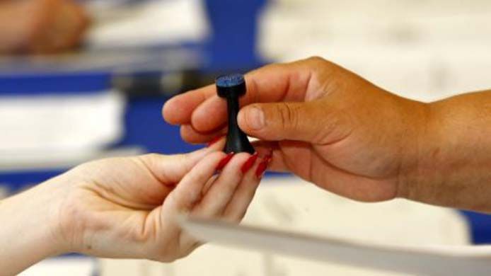 La vot pentru schimbarea numelui unui judeţ din România, dar şi pentru redefinirea familiei 