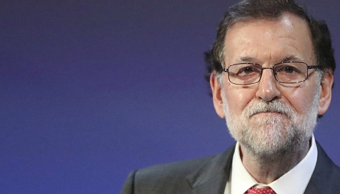 Guvernul de la Madrid suspendă autonomia Cataloniei