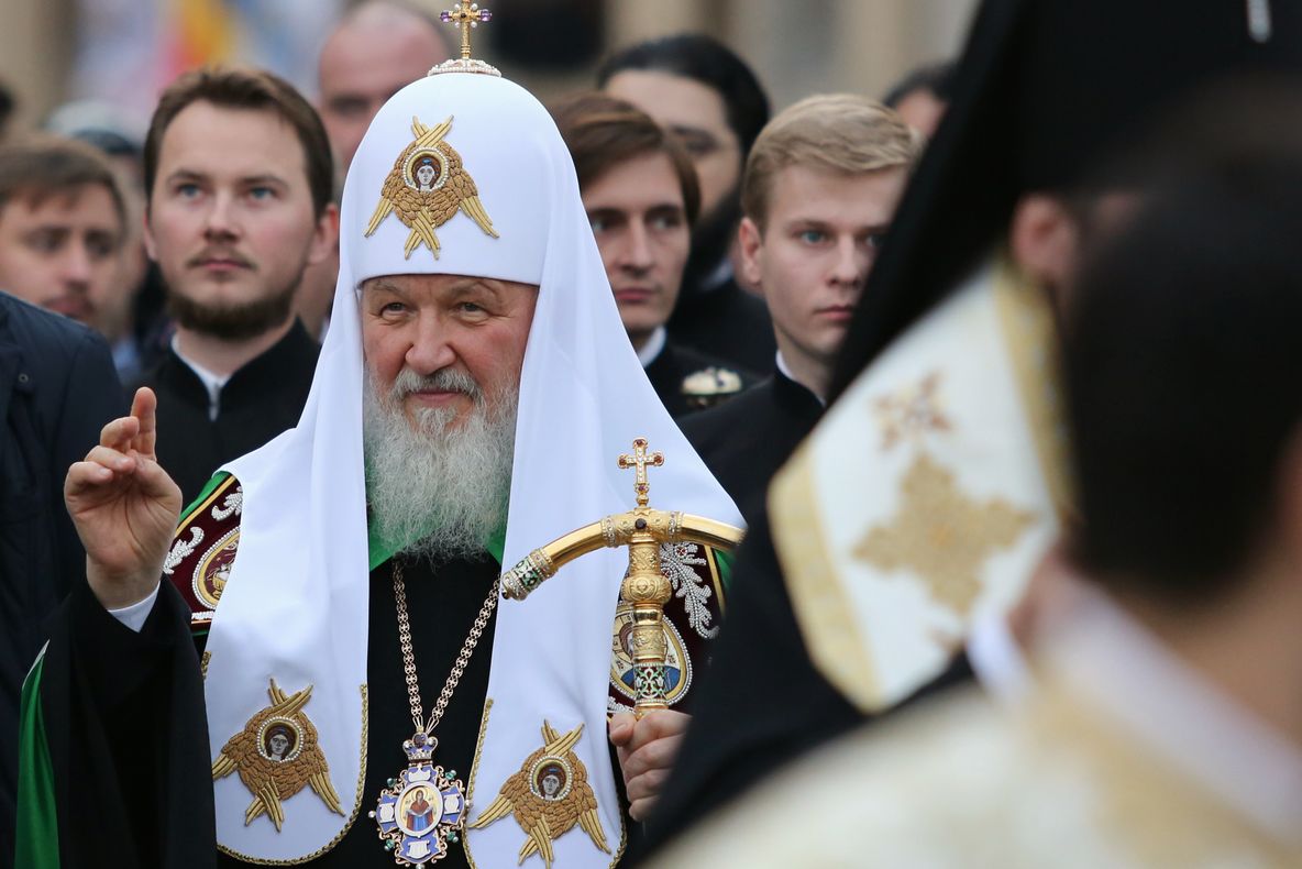 Vizită istorică a Patriarhului Kiril al Rusiei la București.Șeful Ortodoxiei a adus românilor un DAR