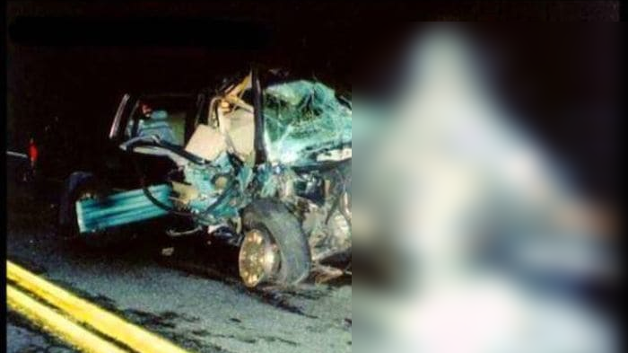 A fost martorul unui accident. A filmat cu telefonul.S-a uitat pe imagini, ŞOC! Spiritul victimei...