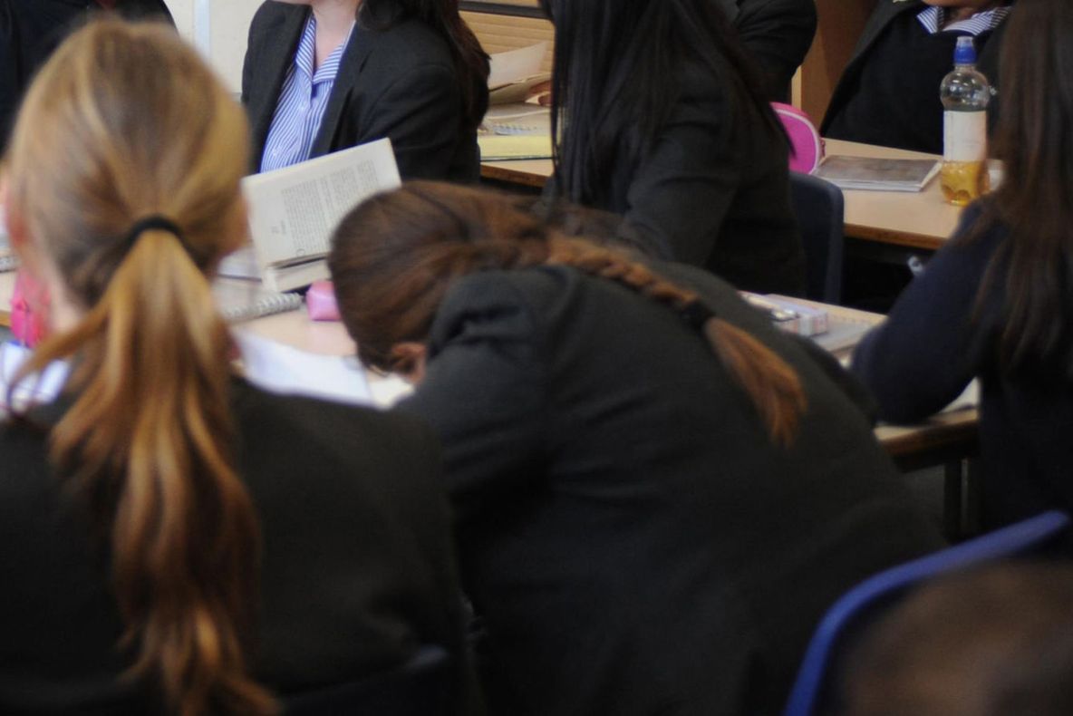 Eleve hărţuite sexual de profesori în şcoli de top din Capitală