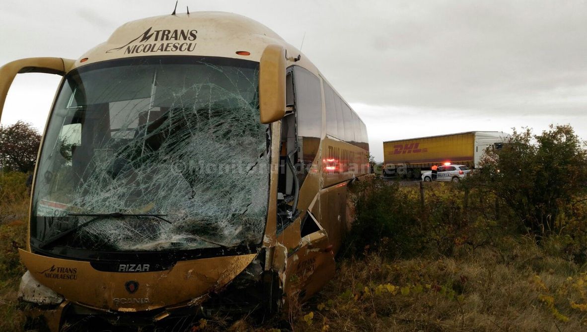 Zi neagră pe șoselele din România!Accident cu cinci victime,printre care și trei copii, în Constanța