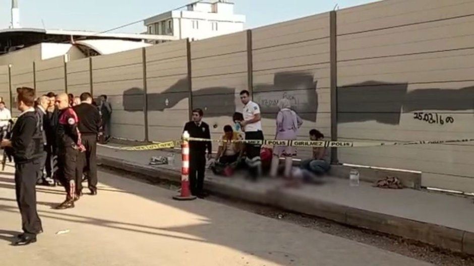 Atac armat la o școală din Istanbul. O persoană a murit 