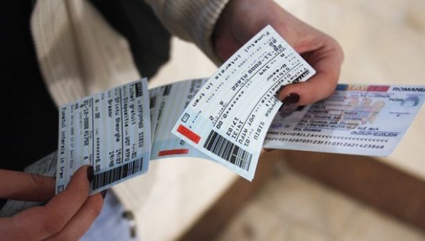 Un veteran de război de 92 de ani riscă cinci ani de închisoare. Ce făcea cu biletele CFR? 